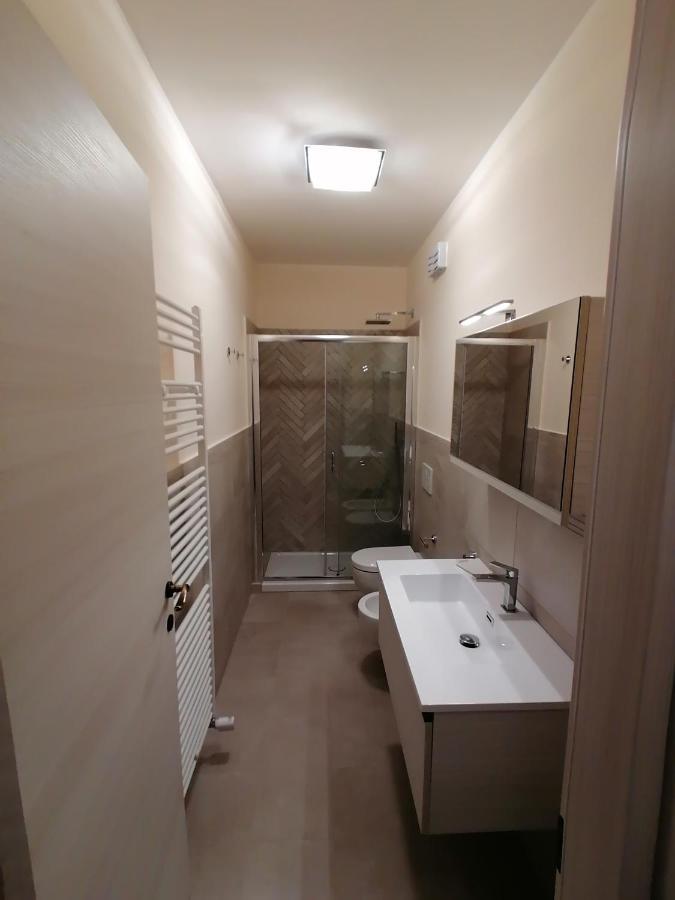 파르네세 Dimo' Re B&B 외부 사진