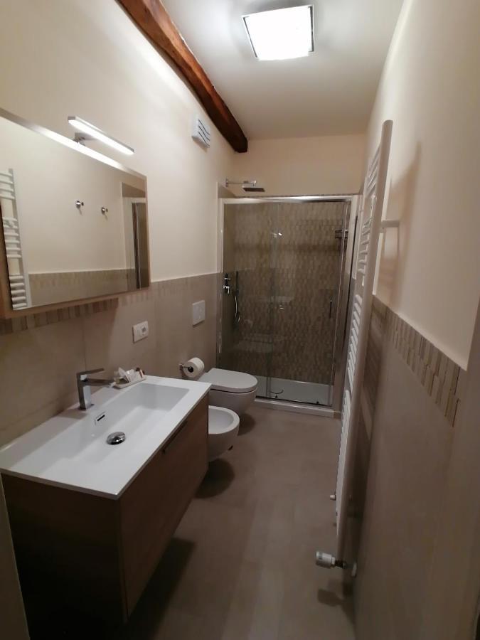 파르네세 Dimo' Re B&B 외부 사진