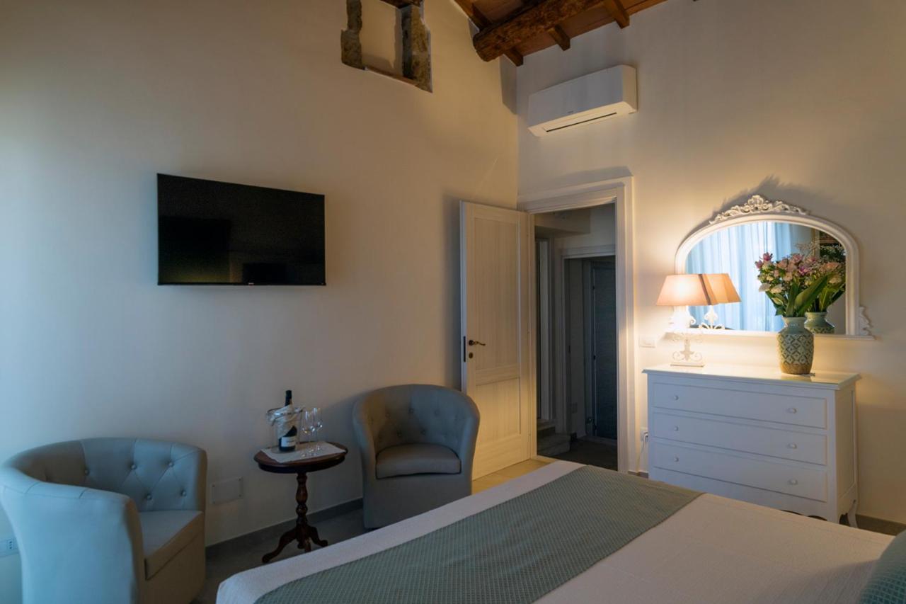 파르네세 Dimo' Re B&B 외부 사진