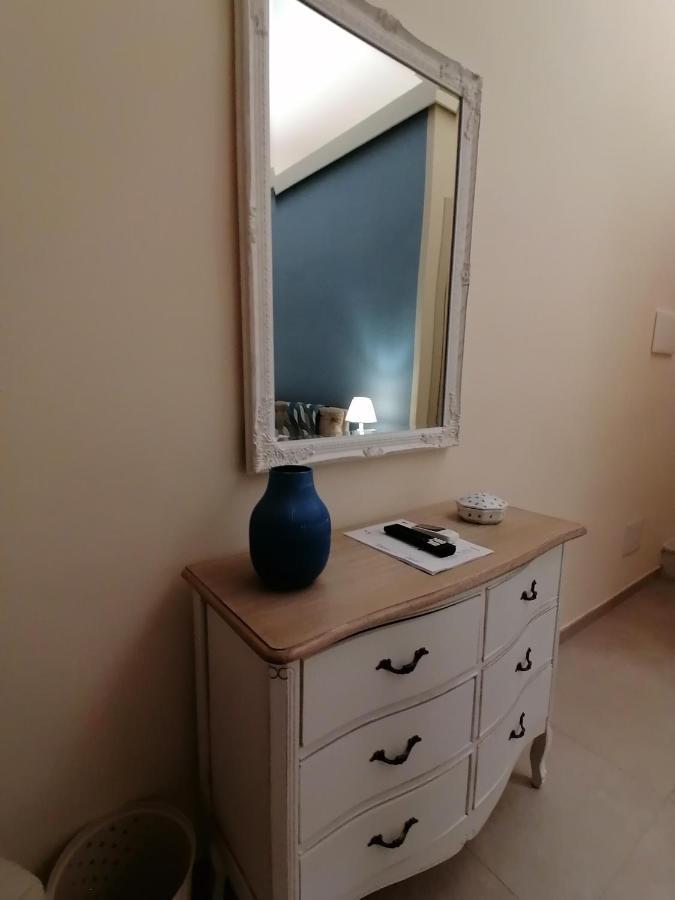 파르네세 Dimo' Re B&B 외부 사진