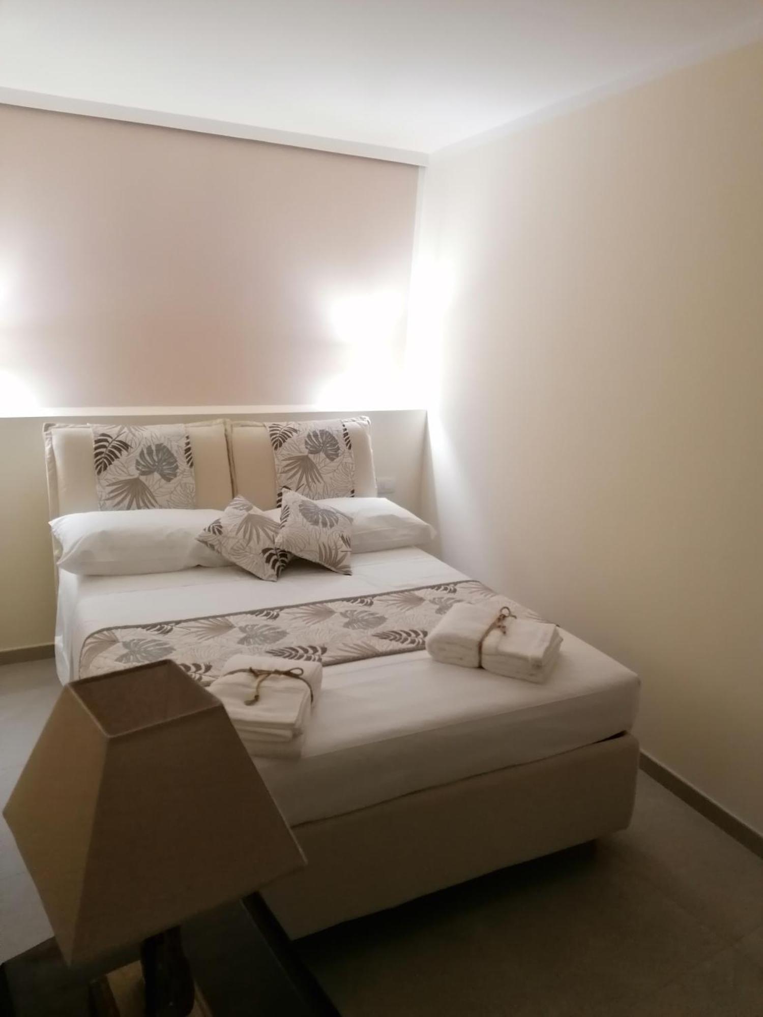 파르네세 Dimo' Re B&B 외부 사진